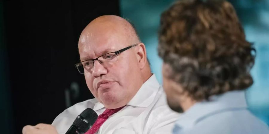 Bundeswirtschaftsminister Peter Altmaier (CDU) besucht während seiner dreitägigen Mittelstandsreise Unternehmen in Niedersachsen und Nordrhein-Westfalen. Foto: Ole Spata