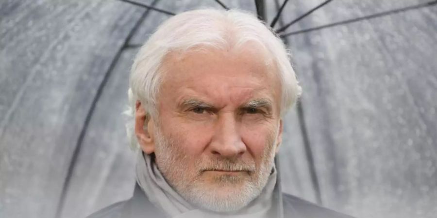 Hält die Diskussion um die Auslegung der Handspielregel für noch nicht beendet: Rudi Völler. Foto: Marijan Murat