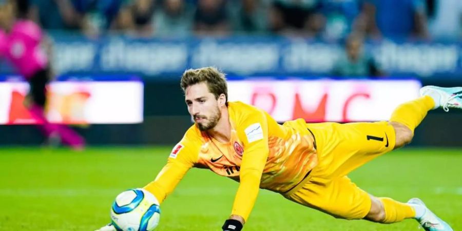Kevin Trapp sieht Eintracht Frankfurt verbessert. Foto: Uwe Anspach