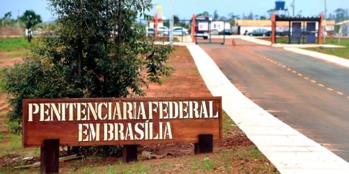 Brasiliens Haftanstalten gelten als chronisch überfüllt Brasiliens Haftanstalten gelten als chronisch überfüllt