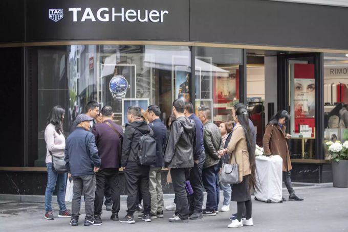 Neben Uhren, Schmuck und Schokolade waren besonders Koffer im Fokus der chinesischen Shoppingtour. Schweiz