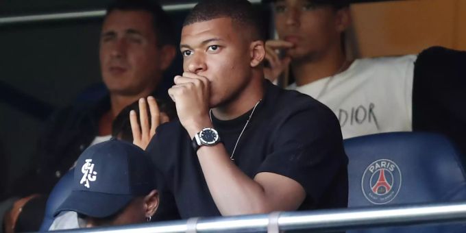 Ist zum Zuschauen verdammt: Kylian Mbappé Neymar