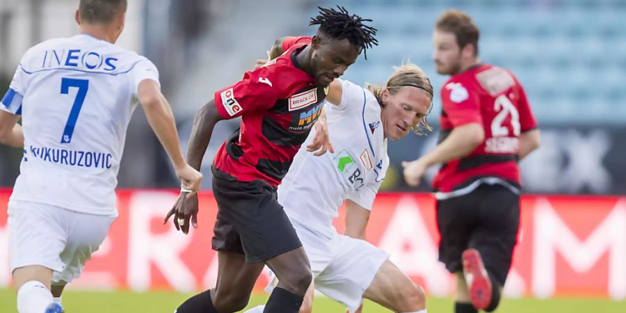 Kriens' Torschütze zum 1:0 Asumah Abubakar (Mitte), hier in einem Spiel gegen Lausanne-Sport