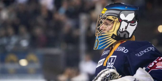 EVZ-Goalie Leonardo Genoni hat nicht den besten Saisonstart erwischt. EVZ Genoni SCB