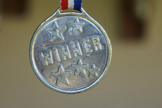 Am 11. Oktober folgt eine Schlussparty mit Siegerehrung. Medaille