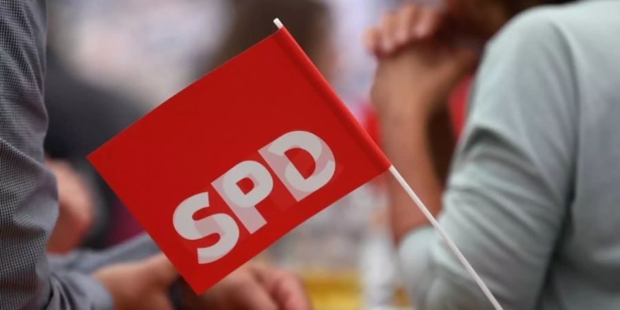 SPD-Fähnchen