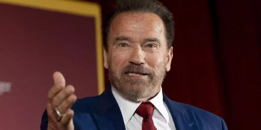 Der stolze Grosspapa: Arnold Schwarzenegger. Foto: Paul Bersebach/Orange County Register via ZUMA/dpa