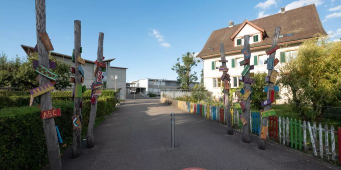 Primarschule Schwerzenbach - Schwerzenbach Primarschule Schwerzenbach - Schwerzenbach