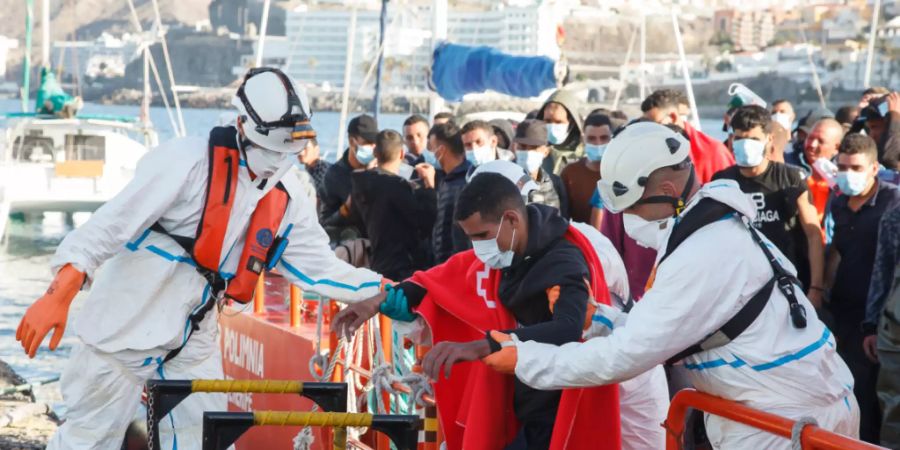 Überführung von Migranten