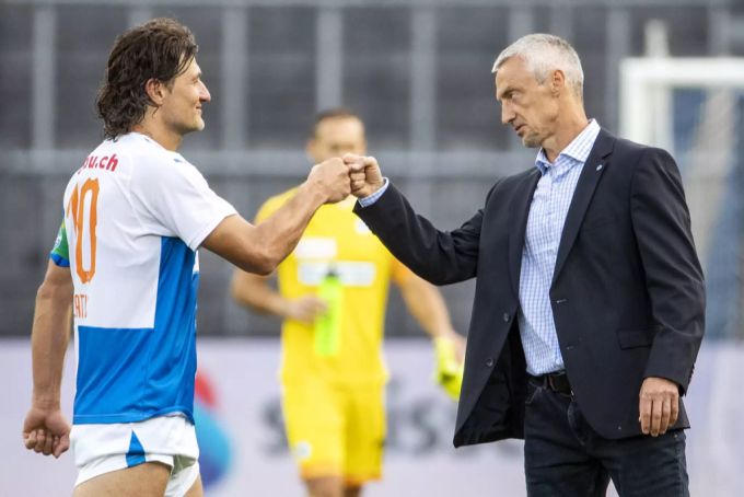 Captain Vero Salatic mit dem künftigen Assistenz-Coach von GC, Zoltan Kadar. GC