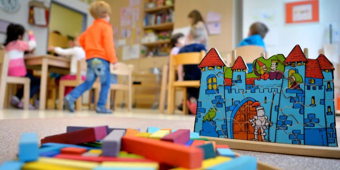 «Kein Doktorspiel» - Sexuelle Gewalt unter deutschen Kita-Kindern