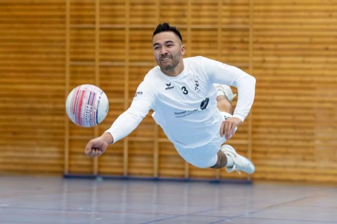 Die erste Männermannschaft, die in der Nationalliga A spielt, trainiert bis zu dreimal pro Woche. Faustballcenter Oberentfelden