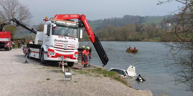 Vor Polizei geflüchtet – in Reuss gelandet