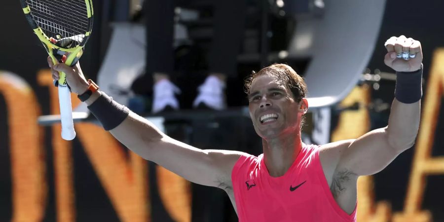 Rafael Nadal jubelt über den gelungenen Auftakt an den Australian Open.