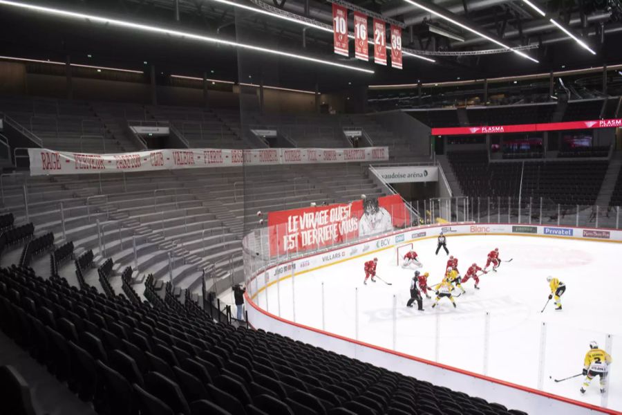 Das Spiel zwischen dem Lausanne HC und dem SCB fand wegen des neuartigen Coronavirus ohne Zuschauer statt.