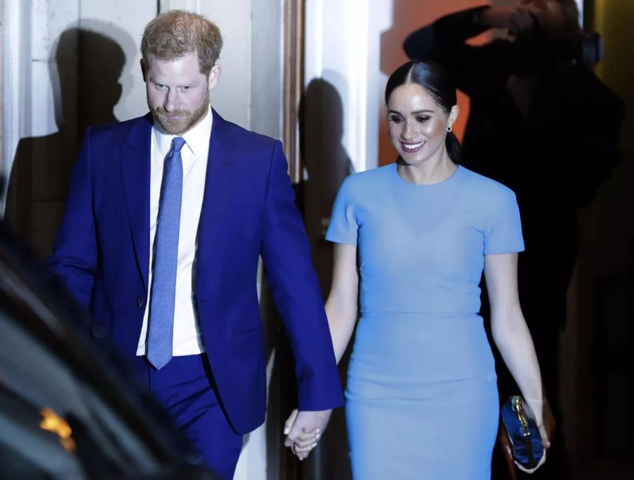 Meghan Markle und Prinz Harry verlassen den Event in London. Es war einer ihrer letzten Auftritte als Mitglieder der königlichen Familie.