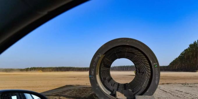 Die Baufläche der künftigen Tesla Giga-Factory. Tesla will ab 2021 in Grünheide nahe Berlin in seiner ersten Fabrik in Europa rund 500'000 Elektroautos im Jahr bauen. tesla
