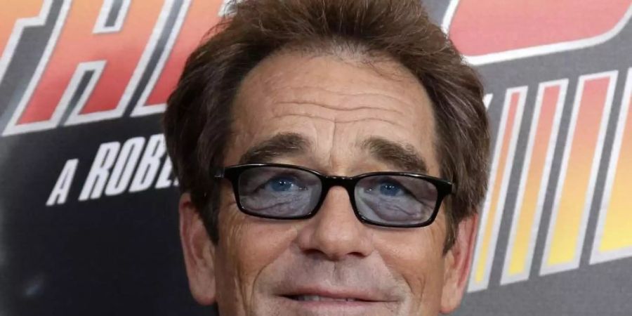 Huey Lewis will seine Memoiren schreiben. Foto: Jason Szenes/epa/dpa