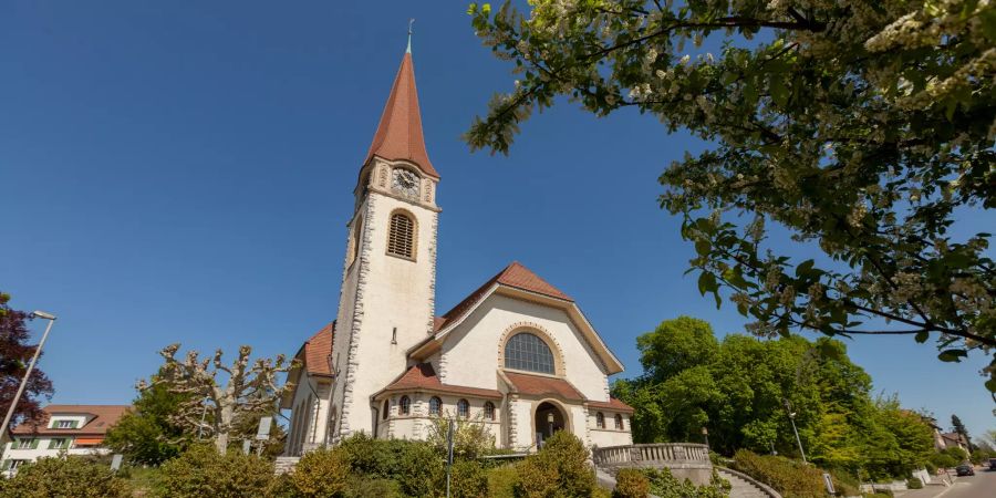 Die reformierte Kirche in Wallisellen.
