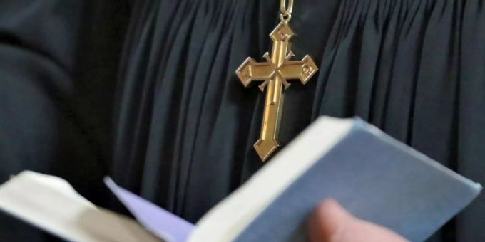 Die Coronakrise hat Einfluss auf alle Teile der Gesellschaft, auch auf die Gottesdienste. Foto: Jan Woitas/dpa-Zentralbild/dpa Kirche