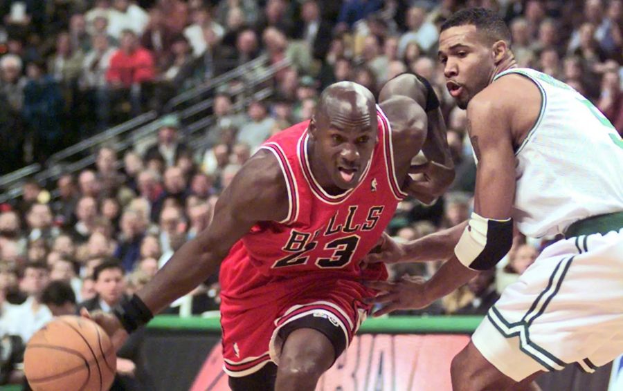 Michael Jordan gewann mit den Chicago Bulls in der NBA sechs Mal den Titel.