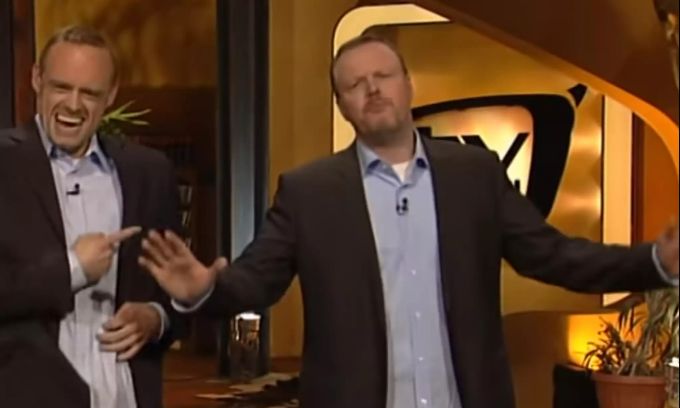 Max Giermann zusammen mit Stefan Raab bei TV-Total. Der Komiker könnte es auch sein. The Masked Singer