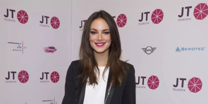Die Schauspielerin Janina Uhse. janina uhse