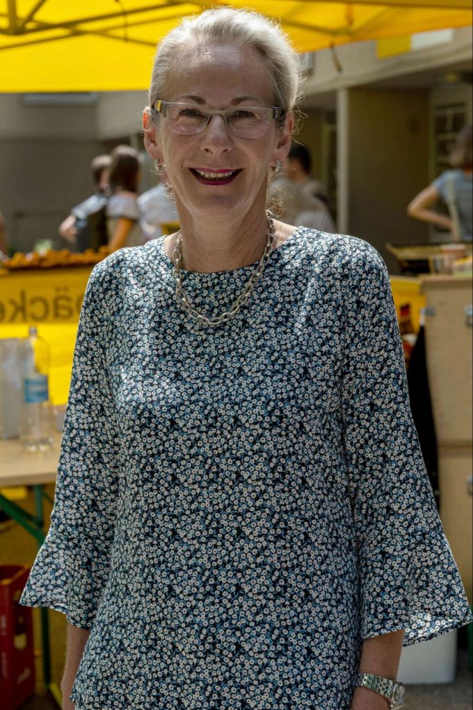 Froh über den neuen Nachbarn: Susanne Boghossian-Streit führt das Kosmetikzentrum neben der Bäckerei