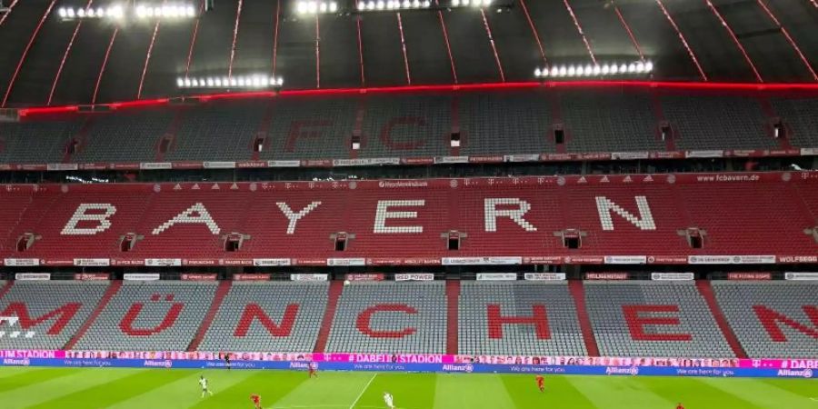 Bayern-Vorstand Oliver Kahn wünscht sich die Rückkehr von Zuschauern im Stadion. Foto: Christian Kunz/dpa-Pool/dpa