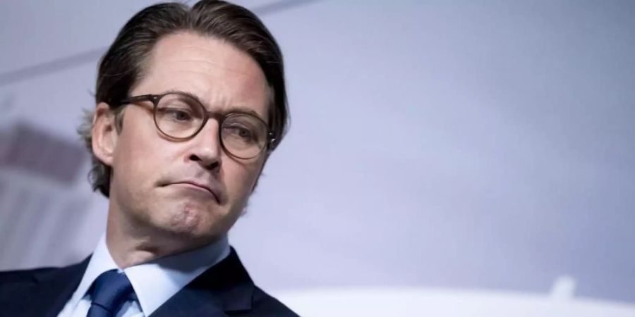 Seit vielen Jahren werde in der EU über eine einheitliche Linie bei der Nutzerfinanzierung gesprochen, sagt Andreas Scheuer. Foto: Christoph Soeder/dpa