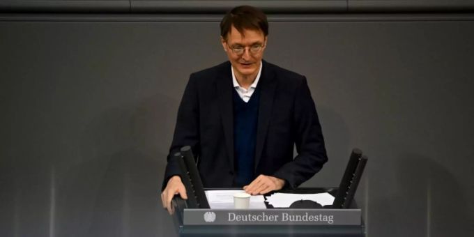 Lauterbach am Donnrstag im Bundestag Lauterbach am Donnrstag im Bundestag