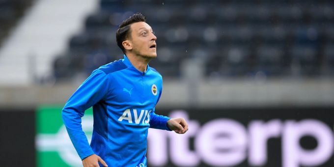 Fenerbahce Istanbul hat Mesut Özil aus dem Kader ausgeschlossen. Arne Dedert/dpa Mesut Özil