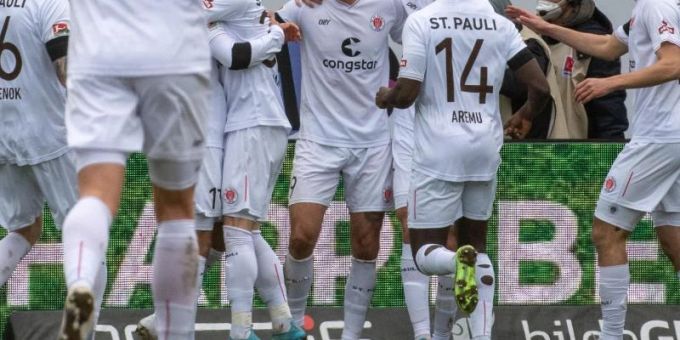 Auch der Zweitligist FC St. Pauli freut sich auf das Pokal-Viertelfinale. Foto: Stefan Puchner/dpa Auch der Zweitligist FC St. Pauli freut sich auf das Pokal-Viertelfinale. Foto: Stefan Puchner/dpa