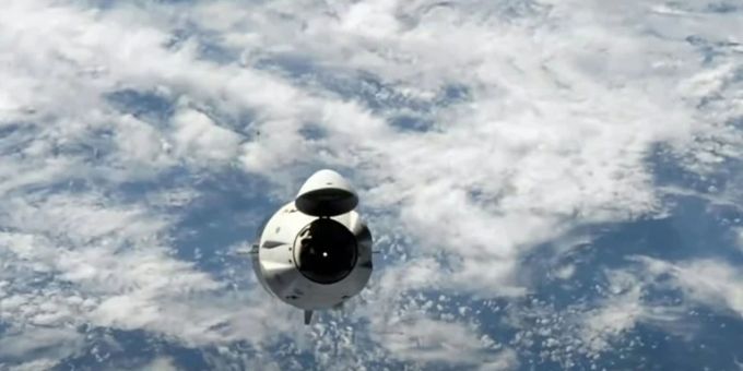 Die Crew soll mit einer «Dragon»-Kapsel ins All fliegen Die Crew soll mit einer «Dragon»-Kapsel ins All fliegen