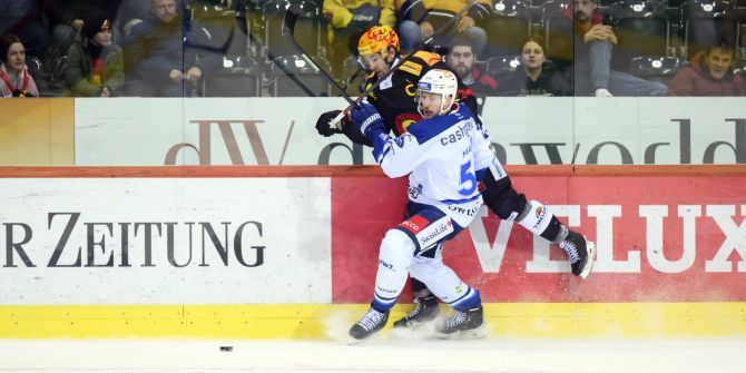 EISHOCKEY, NATIONAL LEAGUE A, NATIONALLIGA A, NLA, LNA, HOCKEY SUR GLACE, MEISTERSCHAFT, SAISON 2021/22, SCB, SC BERN, ZSC, ZSC LIONS,