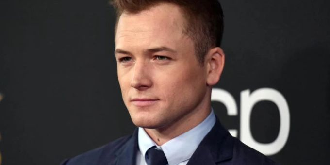 Der britische Schauspieler Taron Egerton spricht über deinen Zusammenbruch auf der Theaterbühne. Foto: Richard Shotwell/Invision/AP/dpa Der britische Schauspieler Taron Egerton spricht über deinen Zusammenbruch auf der Theaterbühne. Foto: Richard Shotwell/Invision/AP/dpa