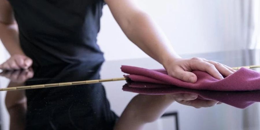 Die Verdienstgrenze für Minijobber wird angehoben - zeitgleich mit der Erhöhung des Mindestlohns am 1. Oktober. Foto: Florian Schuh/dpa-tmn