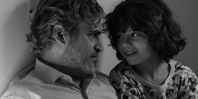 «Come on, Come on»: Johnny (Joaquin Phoenix) und sein Neffe Jesse (Woody Norman). «Come on, Come on»: Johnny (Joaquin Phoenix) und sein Neffe Jesse (Woody Norman).