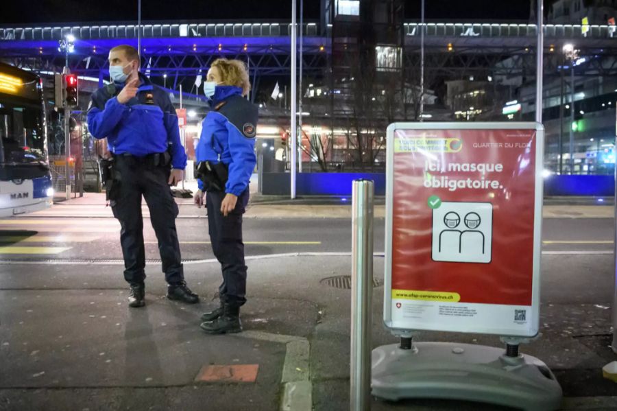 Die Polizei darf jetzt Strafzettel verteilen.