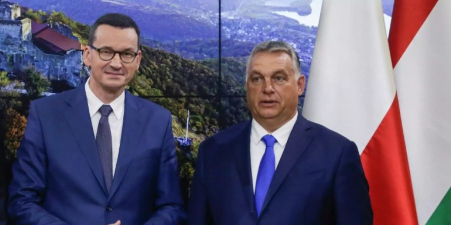 Die Regierungschefs Polens und Ungarns, Morawiecki und Orban