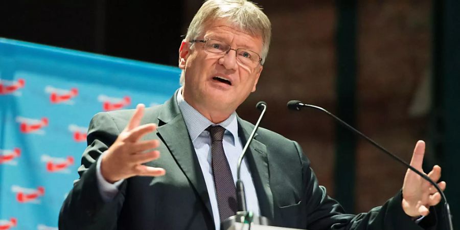 ARCHIV - Jörg Meuthen, Bundesvorsitzender der AfD, spricht zum Auftakt des Landesparteitags der AfD Saar. Foto: Oliver Dietze/dpa