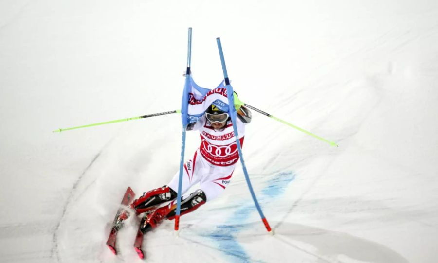 Der 31-Jährige gewann acht Mal den Gesamtweltcup, gewann zwei olympische Goldmedaillen und holte acht Mal WM-Gold.