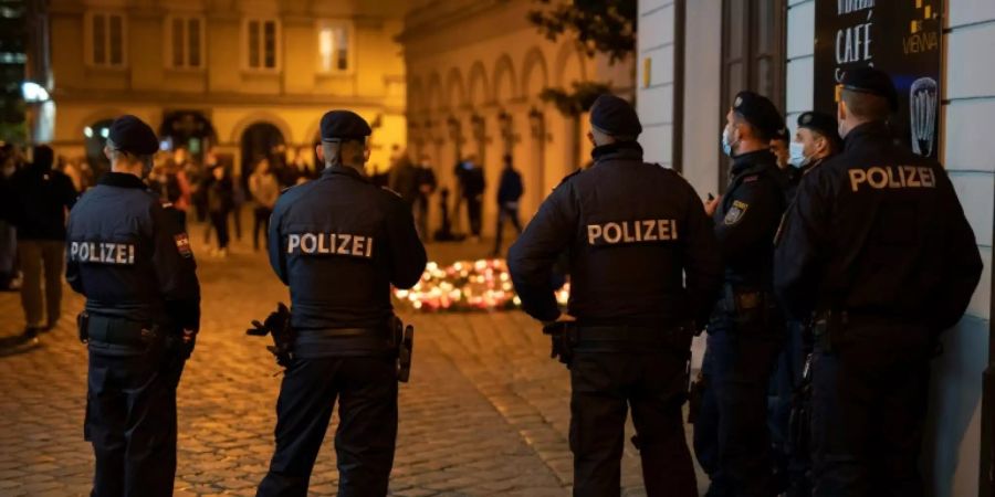 Polizei in der Innenstadt nach dem Anschlag