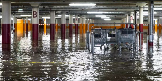 Das Parkhaus unter dem Stade de la Maladière steht unter Wasser, der Auftakt der Challenge League fällt daher aus. Challenge League Xamax Aarau
