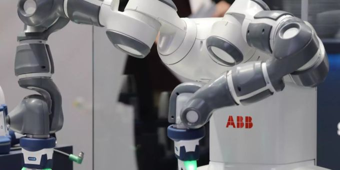 ABB macht in der Robotertechnologie durch den Zukauf eines Unternehmens den nächsten Schritt. (Symbolbild) ABB