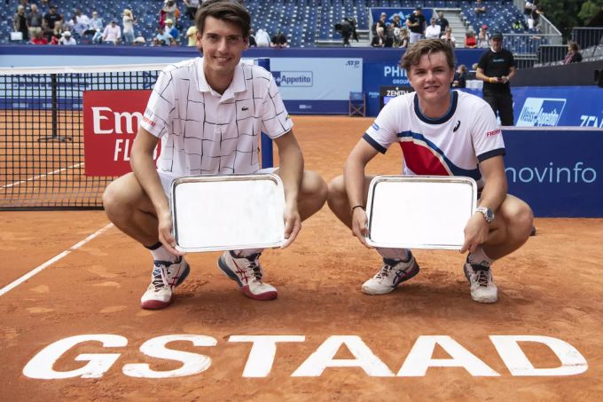 Mit Marc-Andrea Hüsler und Dominic Stricker steht Lüthi das Sieger-Duo vom ATP-Gstaad zur Verfügung. Hüsler Stricker