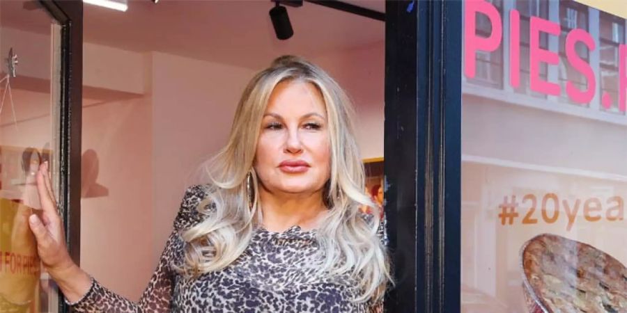 Jennifer Coolidge