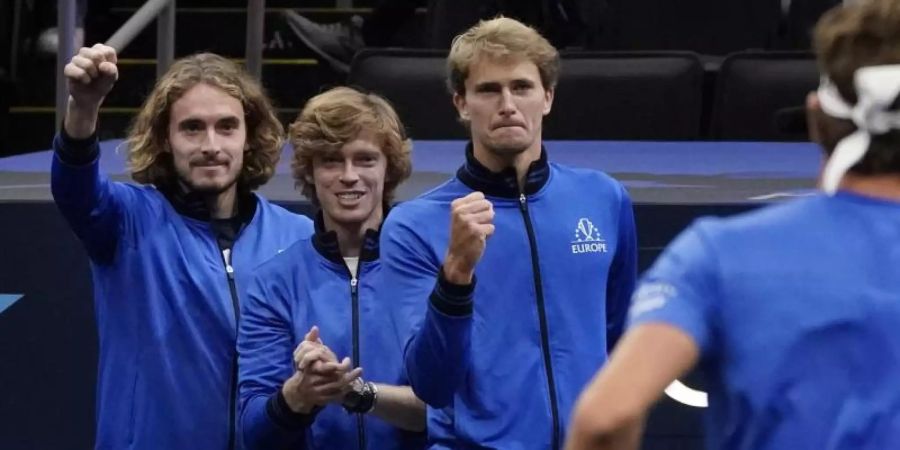 Spieler von Team Europa, (v.l.n.r.) Stefanos Tsitsipas, Andrey Rublev und Alexander Zverev. Foto: Elise Amendola/AP/dpa