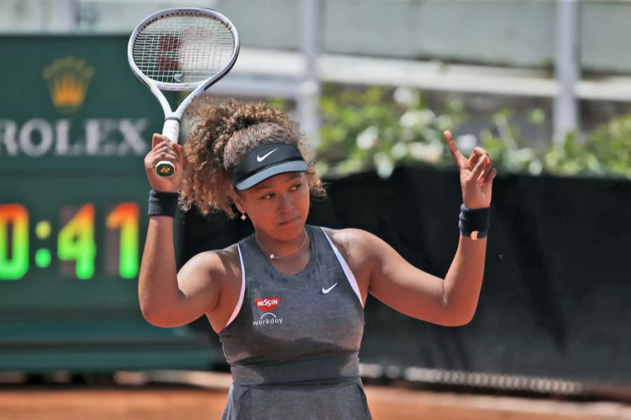 Naomi Osaka gibt für Wimbledon Forfait.