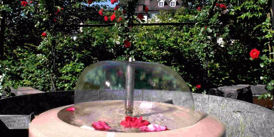 Welche Geschichte versteckt sich hinter diesem Brunnen
